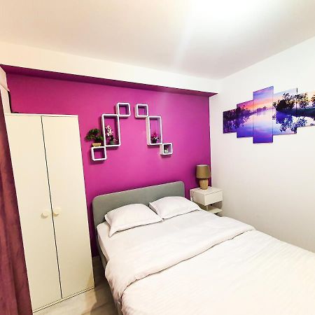 Romancierilor Studio With Self Check In บูคาเรสต์ ภายนอก รูปภาพ